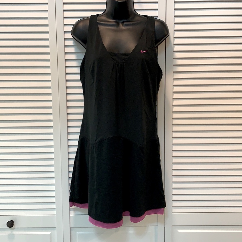 Nike black & pink tennis dress sz Med.  EUC.  Serena infamous “foot fault” dress